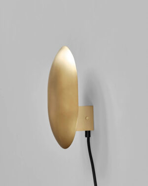 Clam wall lamp brass 101cph
